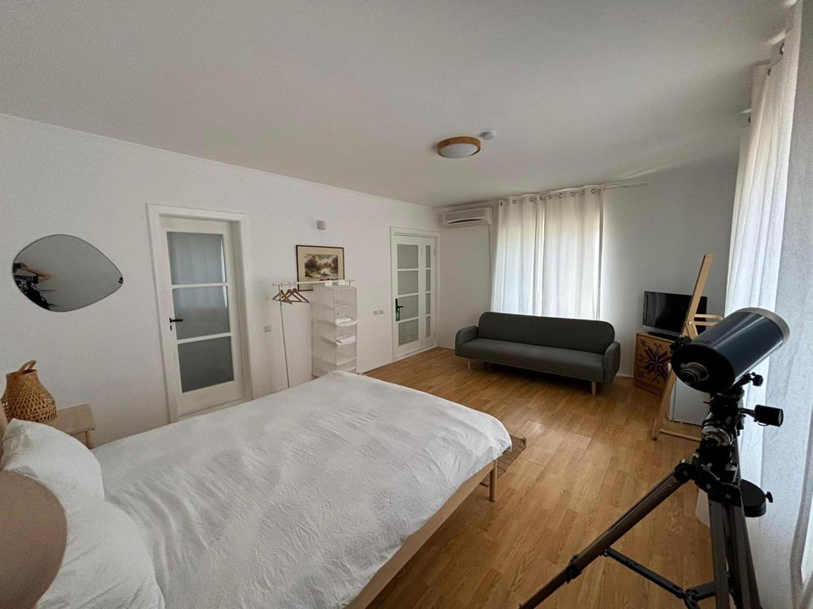 バロテシュティBiolocalia House Dobrogeaアパートメント エクステリア 写真